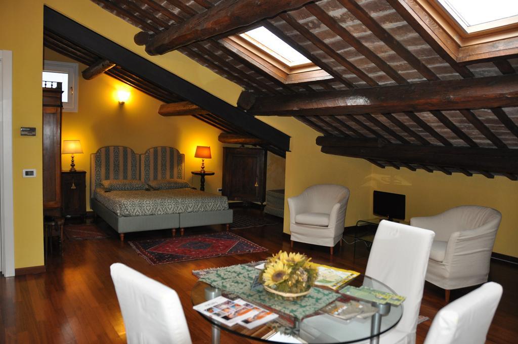 Piazza Nova Guest House Ferrara Habitación foto