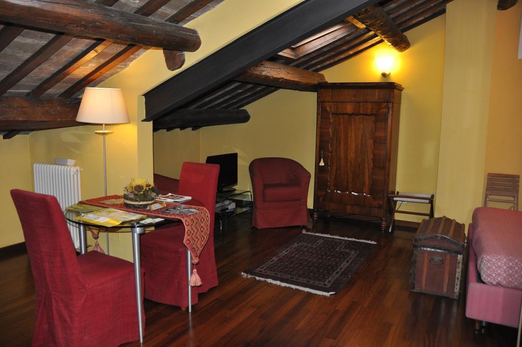 Piazza Nova Guest House Ferrara Habitación foto