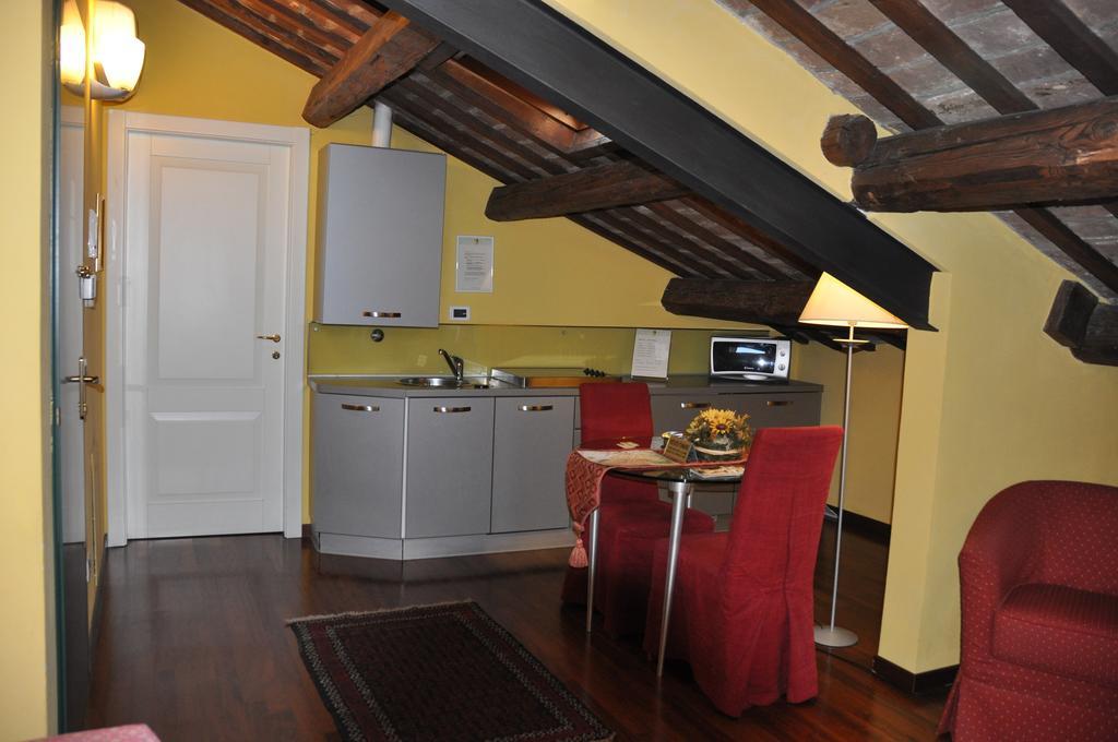 Piazza Nova Guest House Ferrara Habitación foto