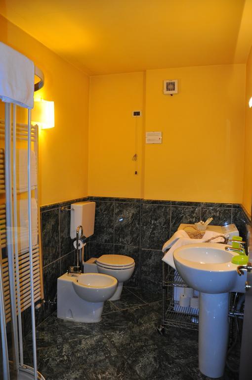 Piazza Nova Guest House Ferrara Habitación foto