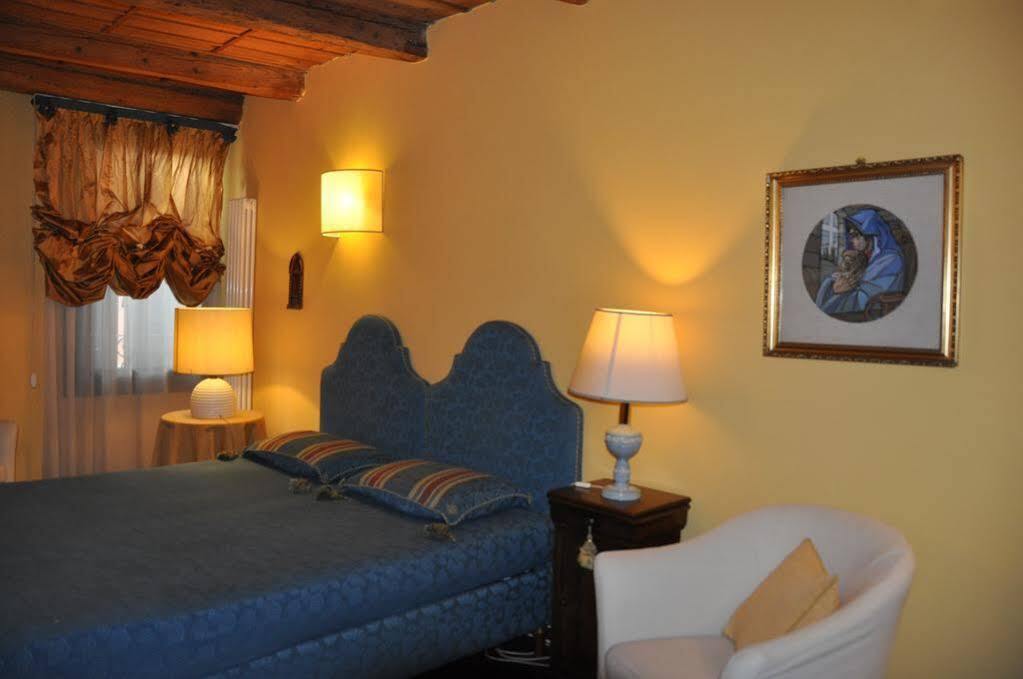 Piazza Nova Guest House Ferrara Exterior foto